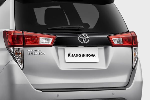 KIJANG INNOVA